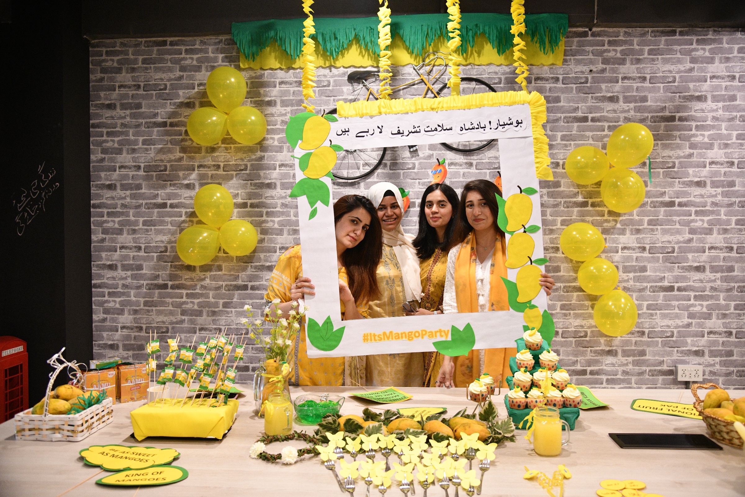 Mango Party 2024, iConnect